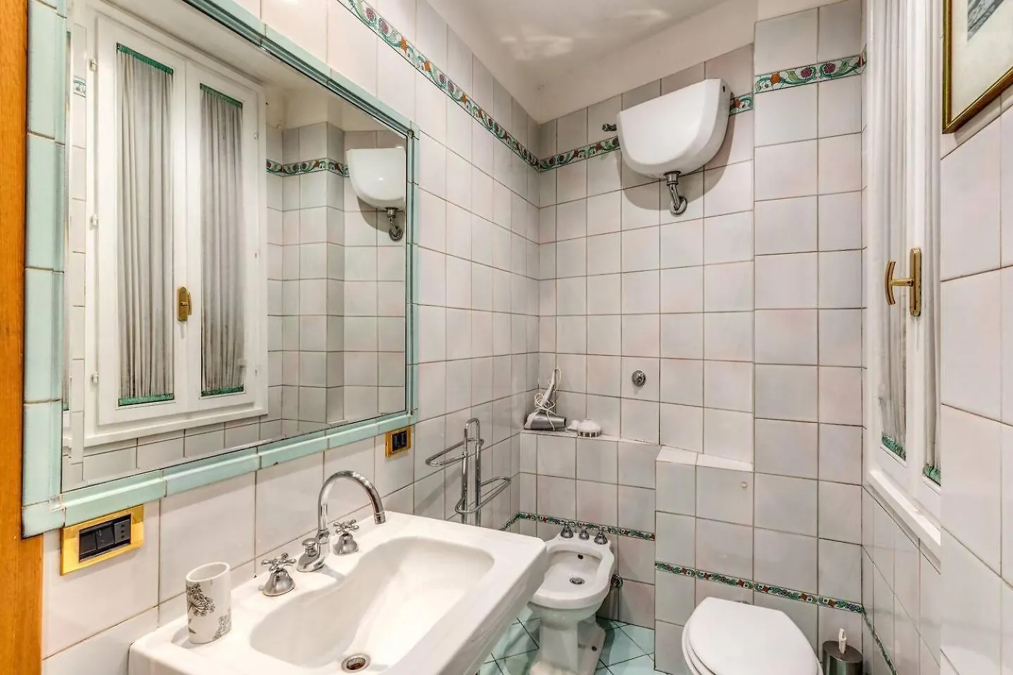 Cozy Flat In Trevi Fountain Apartment Rome