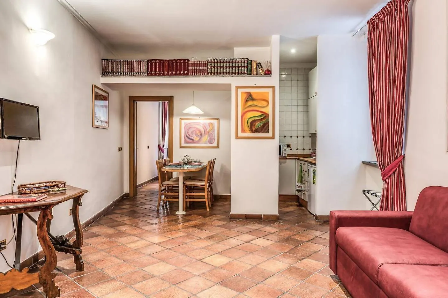 Cozy Flat In Trevi Fountain Apartment Rome