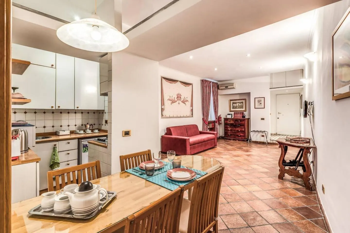 Cozy Flat In Trevi Fountain Apartment Rome Italy