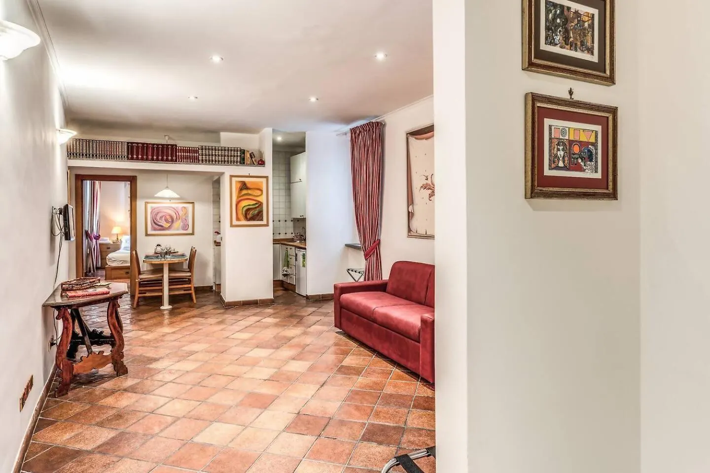 Cozy Flat In Trevi Fountain Apartment Rome