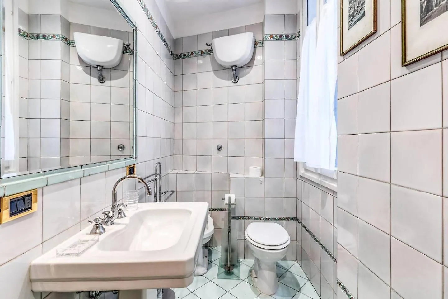 Cozy Flat In Trevi Fountain Apartment Rome