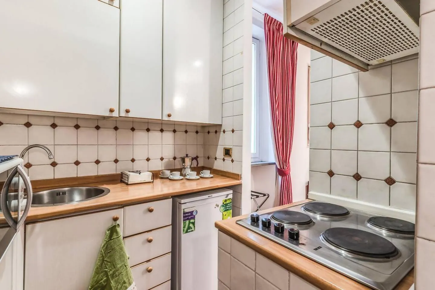 Cozy Flat In Trevi Fountain Apartment Rome Italy