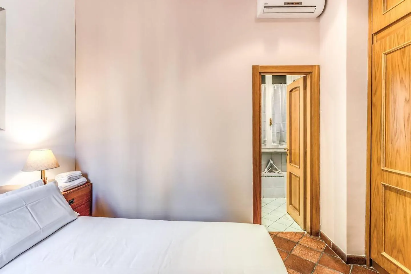 Cozy Flat In Trevi Fountain Apartment Rome